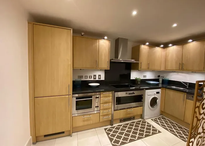 Fabulous 2 Bed Apartment In Vauxhall
